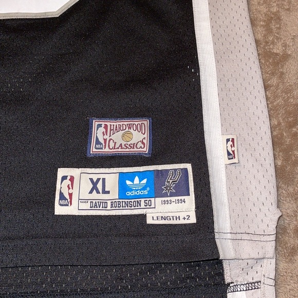 San Antonio Spurs jersey - Picture 3 of 4